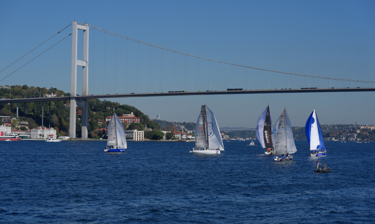 Cumhurbaşkanlığı Yat Yarışları Cumhuriyet Kupası etabının startı İstanbul'dan verildi