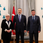 Dışişleri Bakanı Fidan, Vilnius'ta Tatar ve Karay toplumu temsilcileriyle görüştü