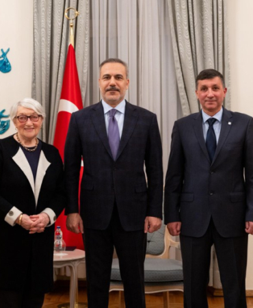 Dışişleri Bakanı Fidan, Vilnius'ta Tatar ve Karay toplumu temsilcileriyle görüştü