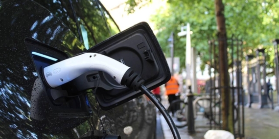 Dünyada 2025'teki elektrikli araç satışları 20,7 milyonla rekor kırdı