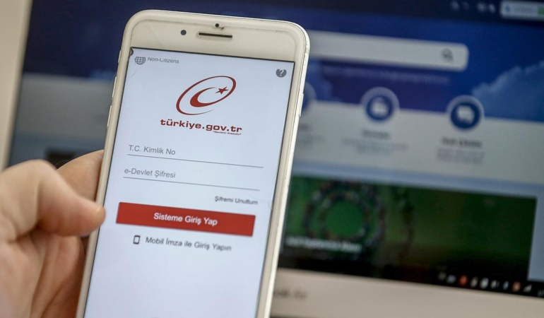 eDevlet yurt dışına açılıyor