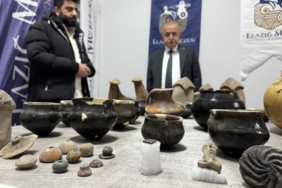 Elazığ'da 7 bin 500 yıllık taş mühür gün yüzüne çıkarıldı