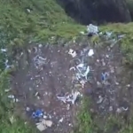 Endonezya'da dağlık alanda kaybolan uçağın enkazına ulaşıldı