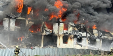 Esenyurt'ta işçi konteynerinde çıkan yangın söndürüldü