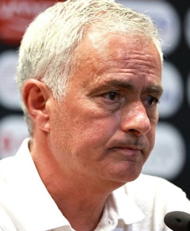 FENERBAHÇE HABERİ | Mourinho'nun ekibinde yaprak dökümü! 4 isim...