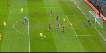 Fenerbahçe'nin golü ofsayta takıldı! İşte o pozisyon