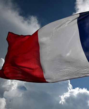 Fransa, İran'a uydu terminalleri gönderme ihtimalini inceliyor