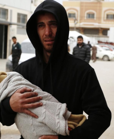 Gazze'deki Sağlık Bakanlığı: 20 bin hasta tedavi için bölge dışına çıkmayı bekliyor