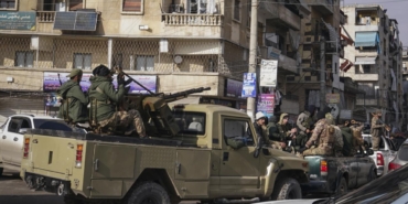 Halep'in Şeyh Maksud Mahallesi'nden patlama sesleri geldiği belirtildi