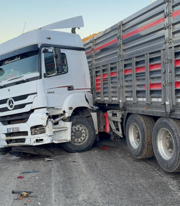 Hatay'da 11 araç birbirine girdi: 11 yaralı