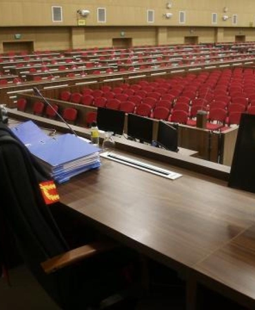 Husumetlisine ateş ederken yanındaki kişiyi öldüren sanığa 32,5 yıl hapis