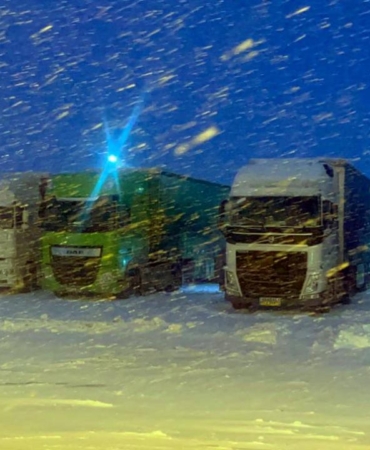 Ilgar geçidi zincirsiz ağır tonajlı araçlara kapatıldı