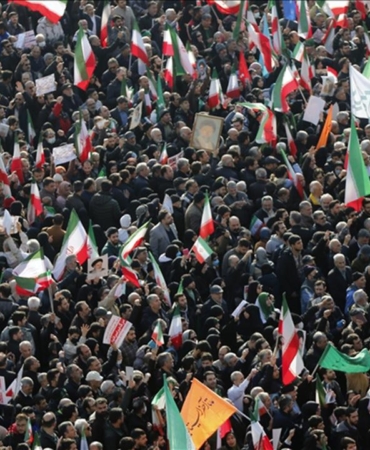 İran'daki protestolarda 3 bin 919 ölü, 24 bin 669 gözaltı