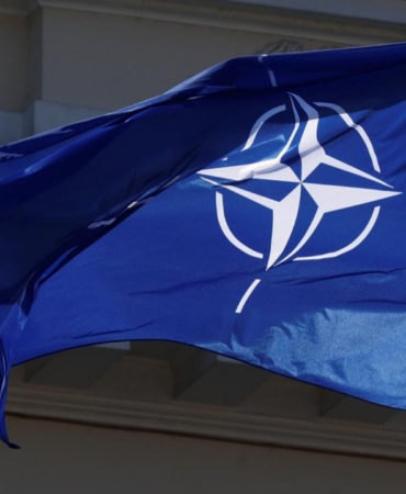 İspanya: Gerekirse NATO, Grönland'ın güvenliğini artırabilir