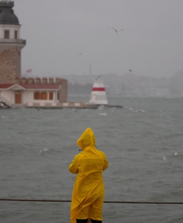 İstanbul Valiliği'nden sağanak ve fırtına uyarısı