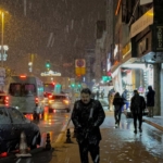 İstanbul'da kar yağışı aralıklarla etkili oluyor