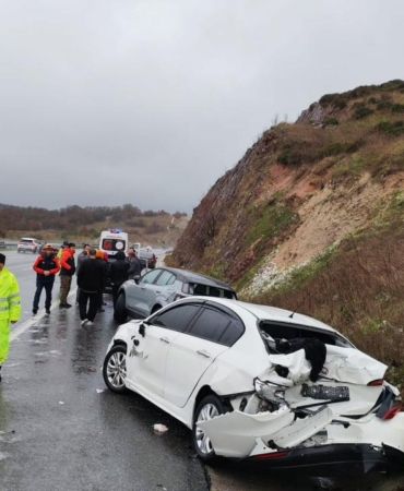 İstanbulİzmir Otoyolu'nun Balıkesir kesiminde zincirleme kaza: 1 ölü