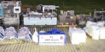 İzmir'de 1,6 ton uyuşturucu hap ham maddesi ele geçirildi