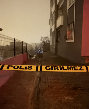 Kahramanmaraş'ta bir binanın istinat duvarı çöktü