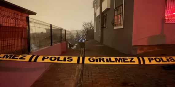 Kahramanmaraş'ta bir binanın istinat duvarı çöktü