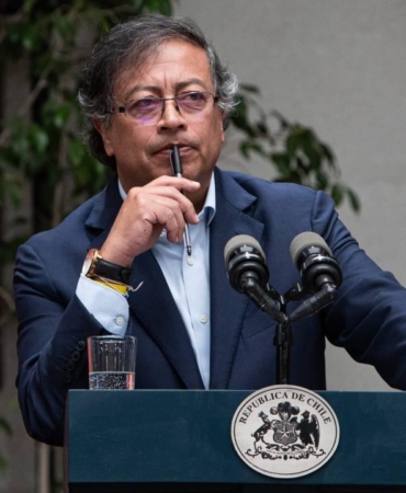 Kolombiya lideri Petro, ABD'nin ülkesine operasyon ihtimalinin gerçek bir tehdit olduğunu söyledi