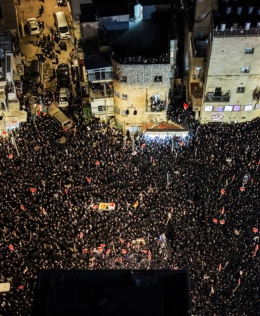 Kudüs'te binlerce Haredi Yahudisi zorunlu askerlik karşıtı gösteri düzenledi