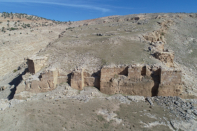 Mardin'deki Rabat Kalesi'nde arkeolojik kazı çalışmaları başladı