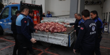 Mersin'de kamyonette 500 kilogram bozuk et ele geçirildi