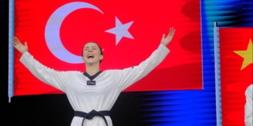 Milli Tekvandocu Kavurat dünya şampiyonu oldu