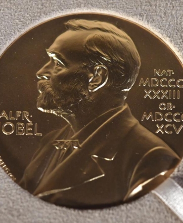 Nobel Komitesi, Machado'nun ödülünü Trump'a vermesinin kazananı değiştirmeyeceğini bildirdi