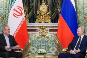 Rusya Devlet Başkanı Putin, İran Cumhurbaşkanı Pezeşkiyan ile bölgedeki gerginliği görüştü