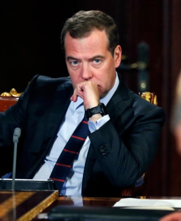 Rusya Güvenlik Konseyi: Trump acele etmezse Grönland referandumla Rusya'ya katılabilir