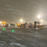 Sabiha Gökçen Havalimanı'nda karla mücadele sürüyor