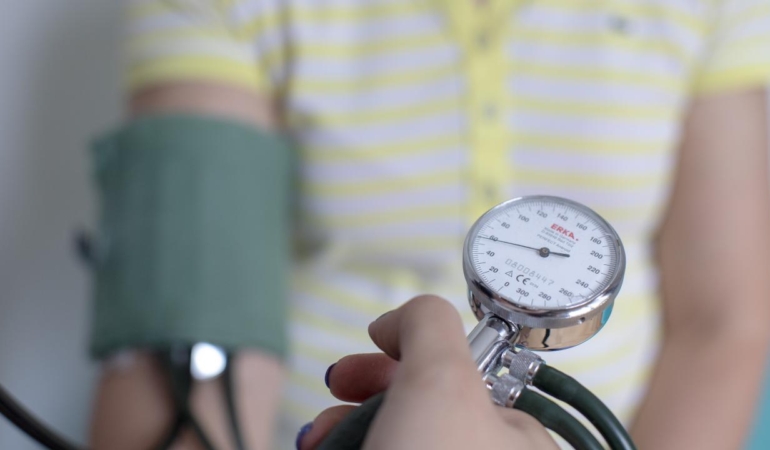 Sağlık sigortalılarının aldıkları tedaviler için hastanelere ödenen bedeller artırıldı