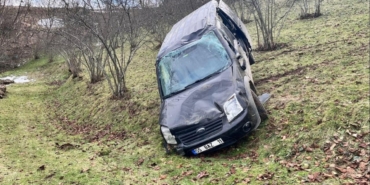 Samsun'da ticari araç fındık bahçesine yuvarlandı: 1 ölü