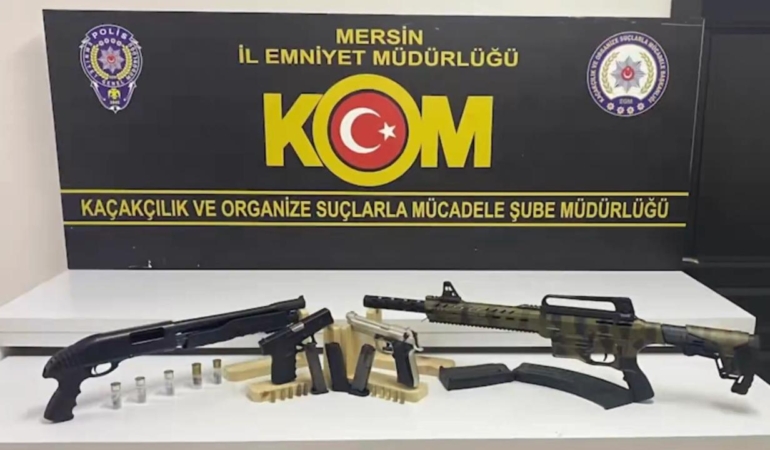 Sosyal medyada suç örgütlerini öven 325 şüpheli yakalandı