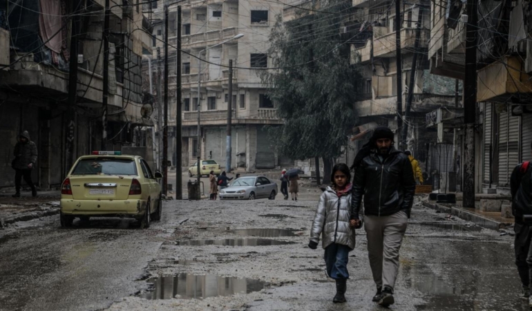 Suriye ordusu: Terör örgütü YPG/SDG sivillerin insani koridordan geçişini engelliyor