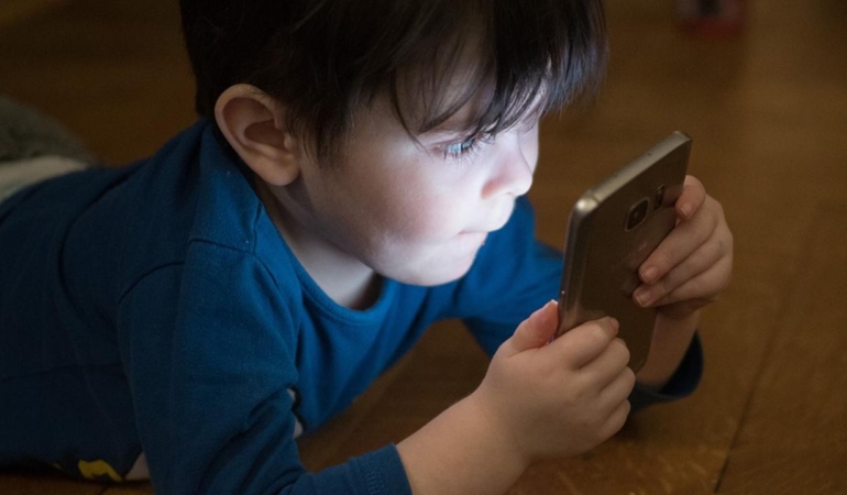 TBMM'de çocuklara internet ve sosyal medya sınırlaması önerildi