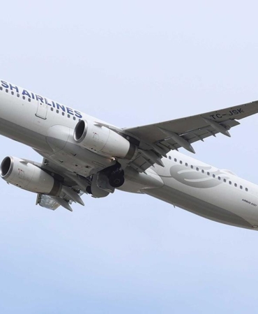 THY uçağı acil iniş yaptı