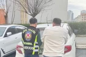 Trafikte araç camını kıran saldırgan sürücü gözaltına alındı