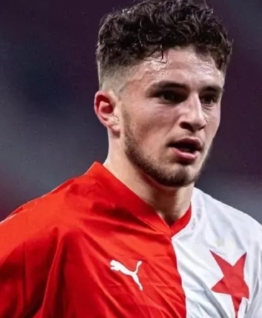 TRANSFER HABERİ: Trabzonspor'un orta sahası Çekya'dan geliyor! Şartlar uygun olursa...