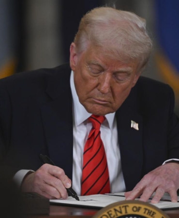 Trump: Petrol şirketleri Venezuela'da en az 100 milyar dolar harcayacaklar