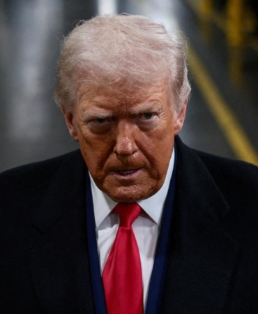 Trump'tan İran'daki göstericilere: Protestolara devam edin