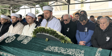 Türk halk müziği sanatçısı Seha Okuş, son yolculuğuna uğurlandı