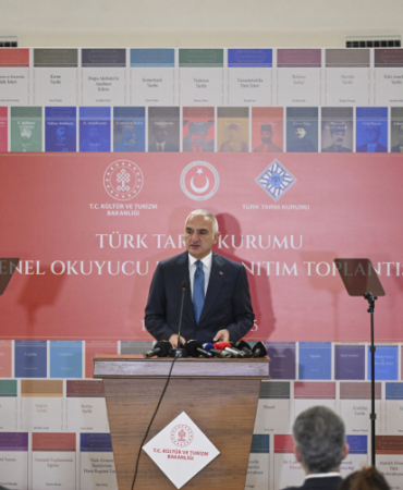 Türk Tarih Kurumunun 100 eserden oluşan Genel Okuyucu Dizisi Kitapları tanıtıldı