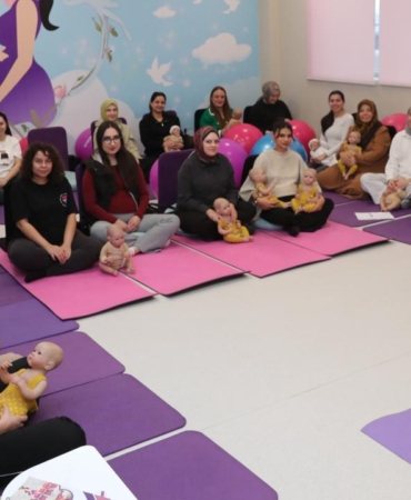 Türkiye'nin ilk 'Doğum Dostu Ebe Destek Merkezi', Ankara'da açıldı