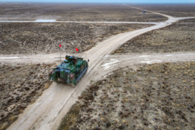 Türkiye'nin ilk elektrikli zırhlı personel taşıyıcısı EZPT görücüye çıktı