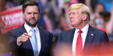 Vance'den Avrupa'ya Trump'ın Grönland ile ilgili sözlerini ciddiye alın tavsiyesi