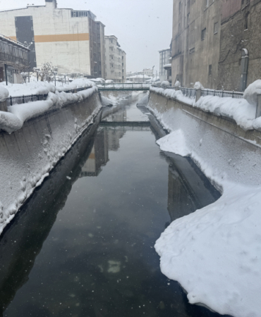 Yoğun kardan kapanan 2 bin 431 yol için ekipler seferber