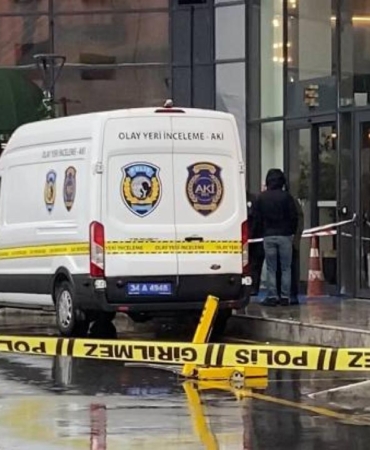 Zeytinburnunda kargo paketi patladı: 3 yaralı